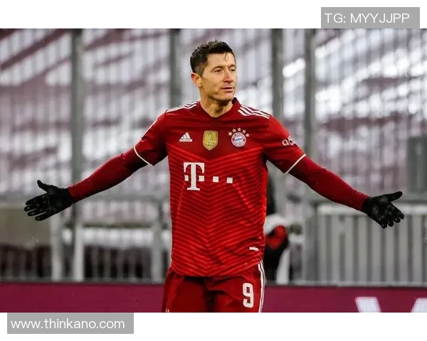 C罗与莱万多夫斯基谁才是当今足坛的真正射手之王对决分析 C罗与莱万多夫斯基谁才是当今足坛的真正射手之王对决分析