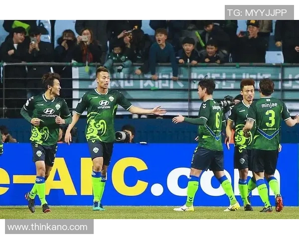 北京中赫迎战全北F代力争主场胜利展现球队实力与决心 北京中赫迎战全北F代力争主场胜利展现球队实力与决心