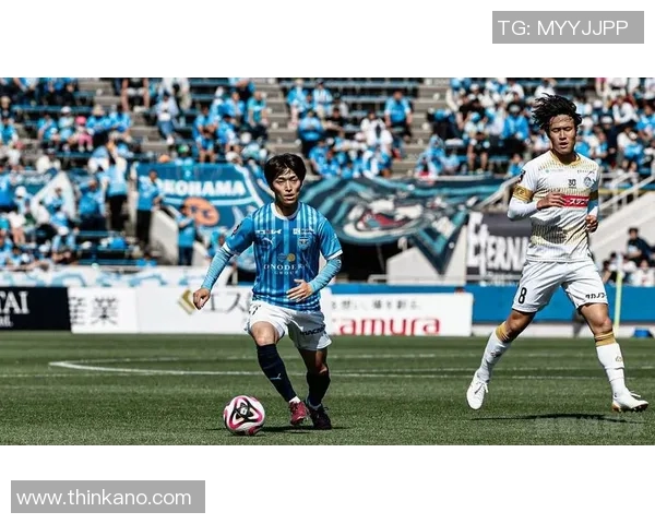 千叶市原与横滨FC激战正酣足球魔方解析精彩对决瞬间 千叶市原与横滨FC激战正酣足球魔方解析精彩对决瞬间