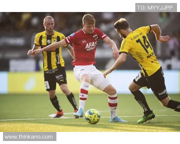 以进球为核心:探索足球比赛中进攻策略与球员心理的深度分析 以进球为核心:探索足球比赛中进攻策略与球员心理的深度分析